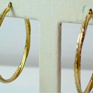 Lovely 10K Yellow Gold Hollow Hoop 1 5/8'' Diameter Earrings